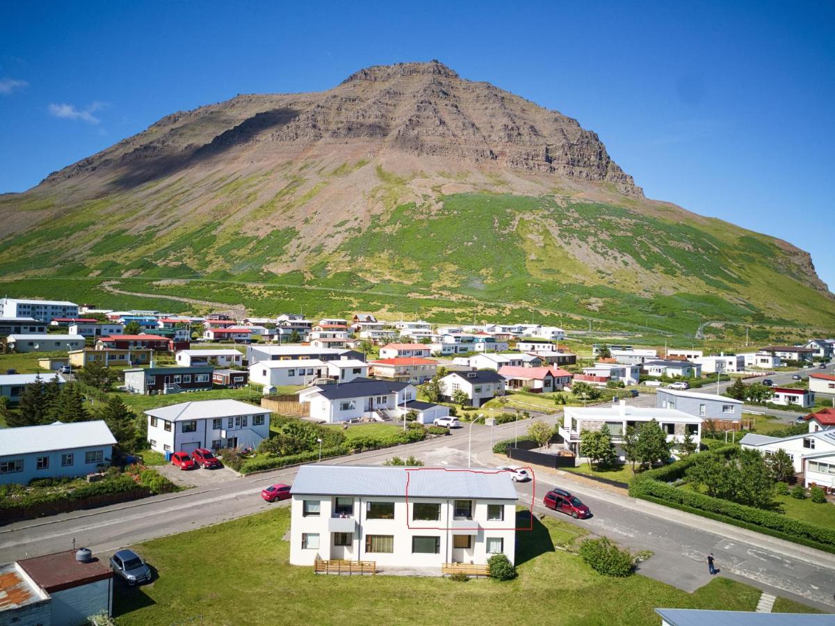 With Amazing Mountain View * Bolungarvik